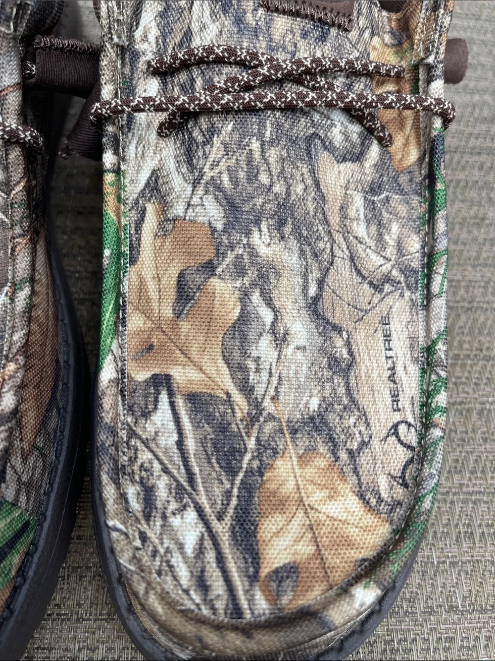 Hey Dude Wally Realtree Edge Camo Brown/Natural Mens 9M Slip On Shoes